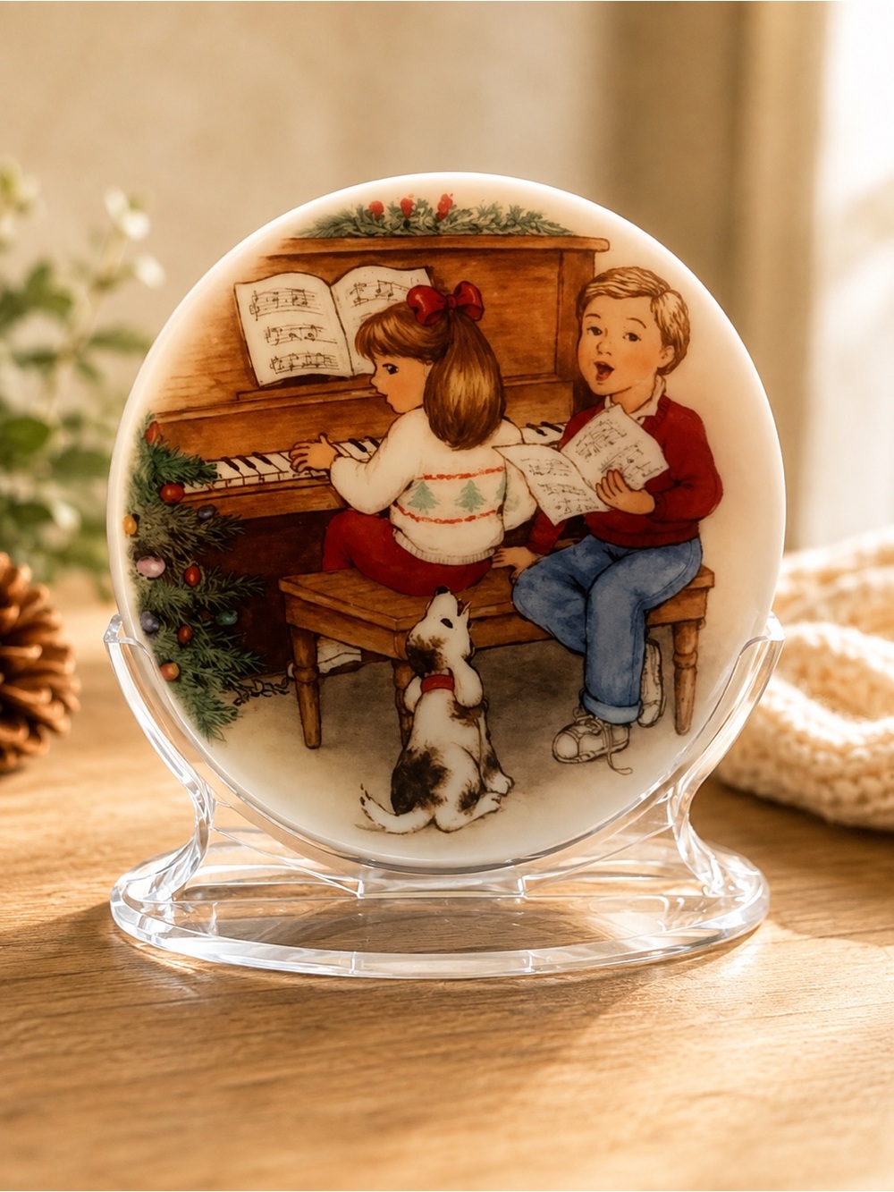 Hallmark Keepsake Ornament Sweet Holiday Harmony Collector's Plate 1992